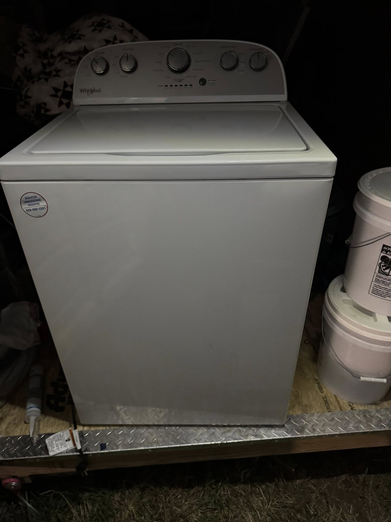 Whirlpool WTW4816FW control panel with wash cycle dials