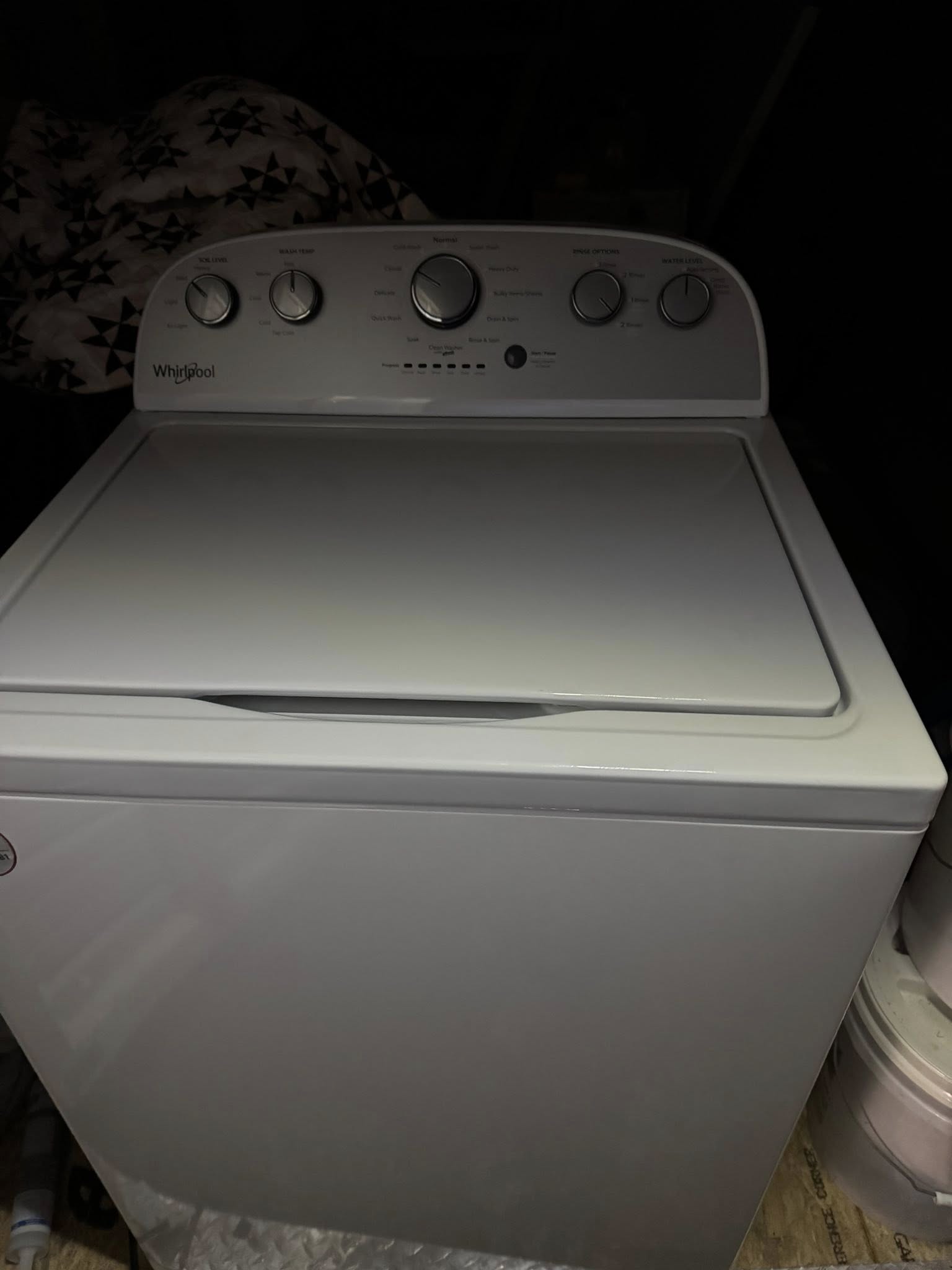 Refurbished Whirlpool WTW4816FW top load washer front view
